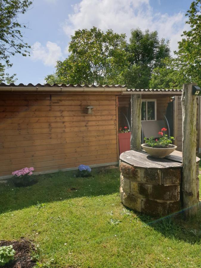 Petit Sejour En Chalet Crecy-la-Chapelle Exterior photo